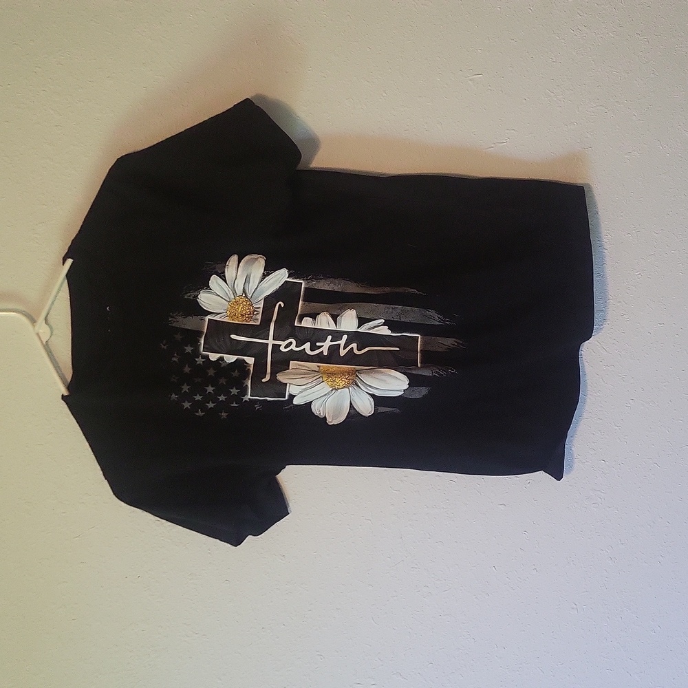 Faith tee